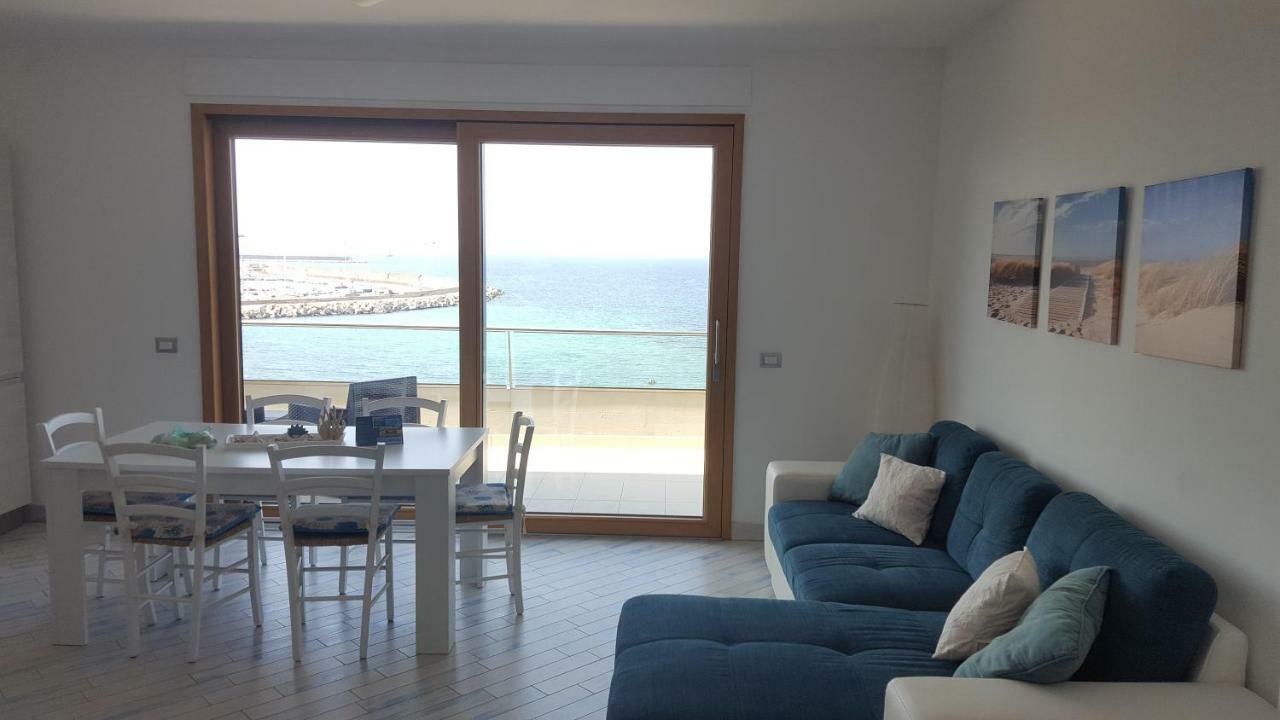 Casa Vacanze Lungomare Porto Torres Exteriör bild